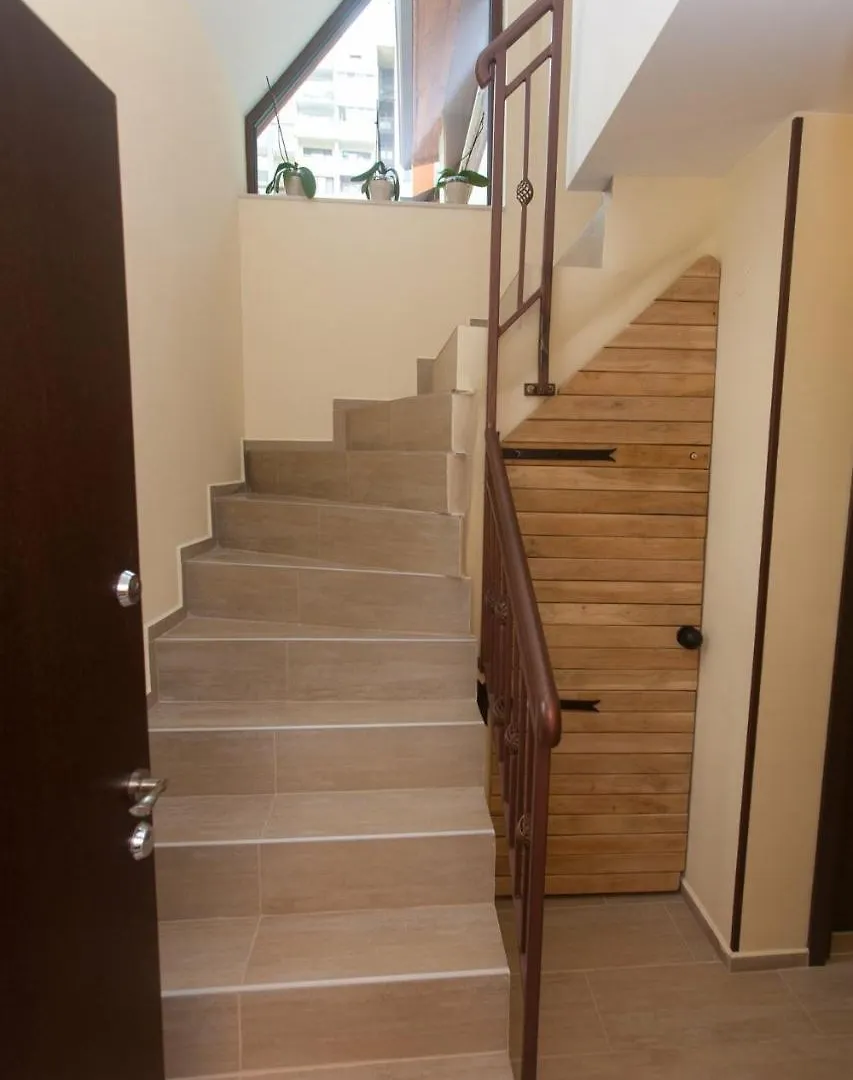 Sofia Family House - Free Parking Hotel