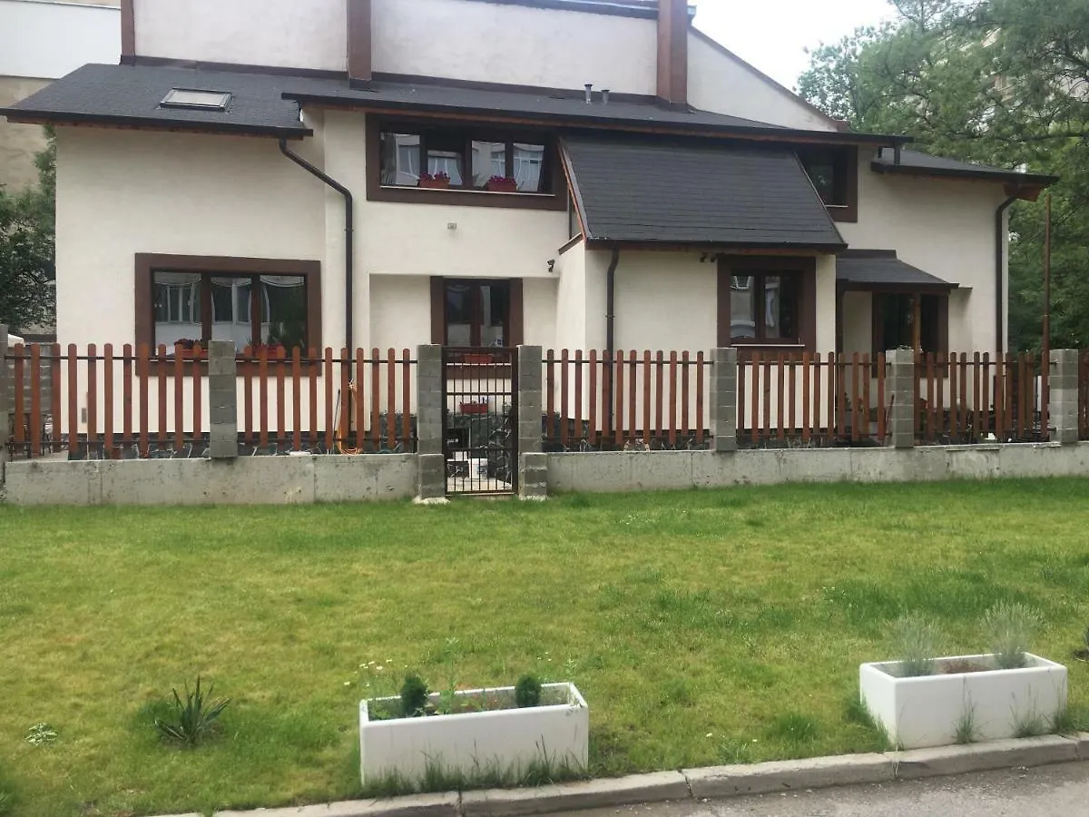 Gasthuis Sofia Family House - Free Parking Hotel