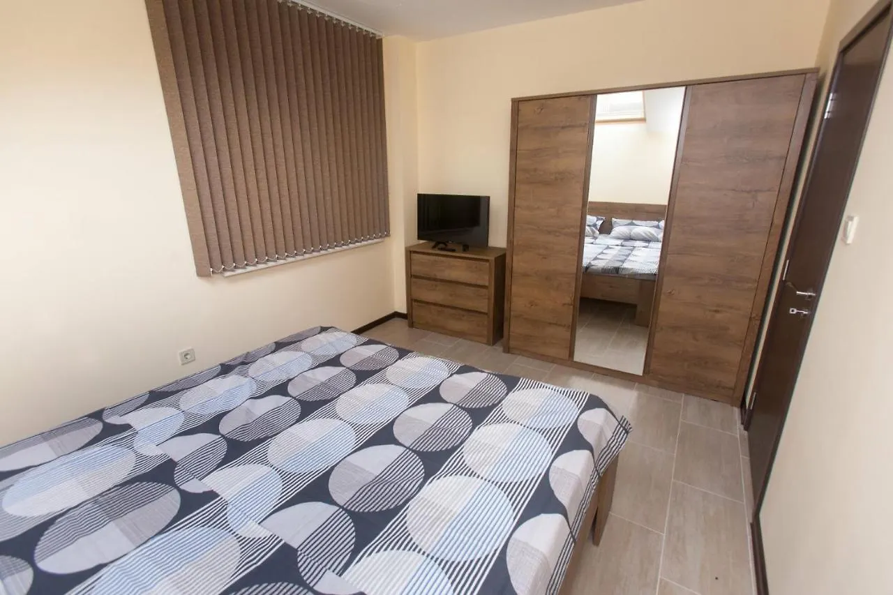 Pensiune Sofia Family House - Free Parking Hotel